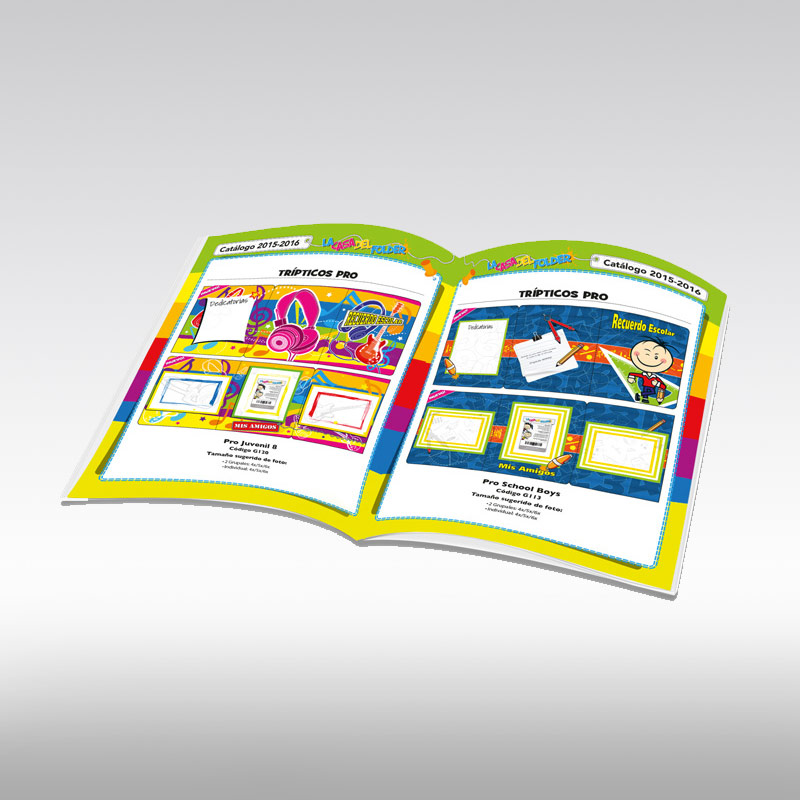Interior de catálogo de 200 páginas de todos los productos de la empresa